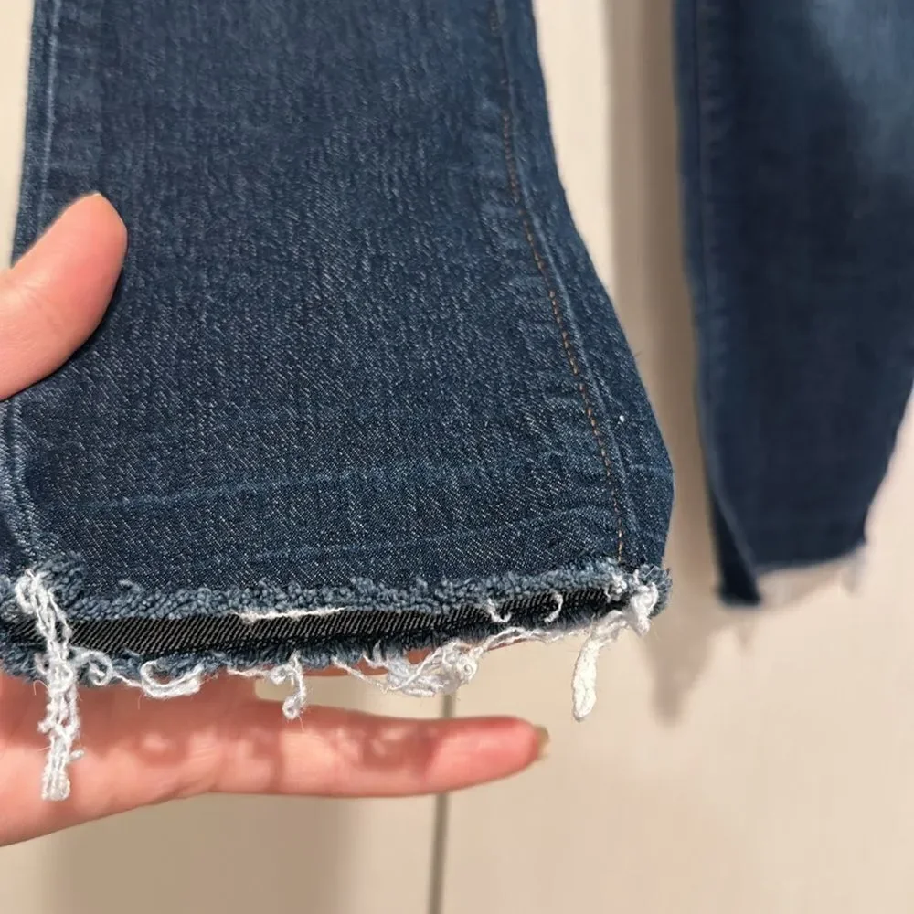Skinny jeans a crop top